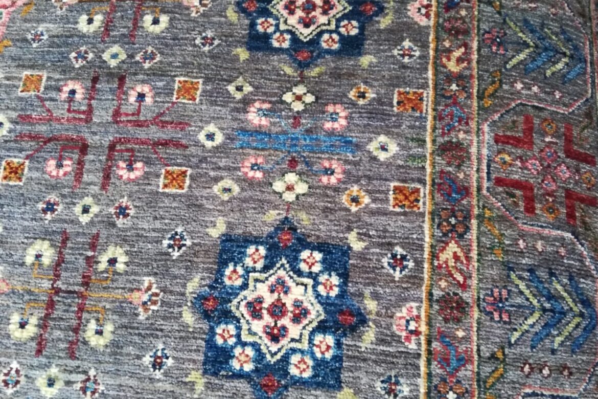 Galerie Shirazi_Pau_Tapis Samarghand_117-5-2